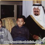 صورة لسيدي صاحب السمو الملكي الأمير سلطان بن عبد العزيز مع أبنائي عبد الله وسلطان