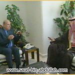 صورة مع عدنان عمران وزير الإعلام السوري