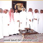 صورة لي مع مجموعة من الصحفيين
